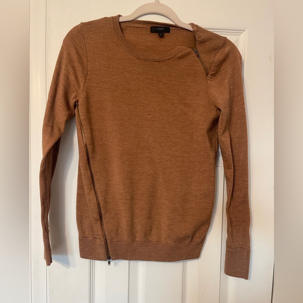 J Crew 100%Merino wool sweater with zipper details. Size small
